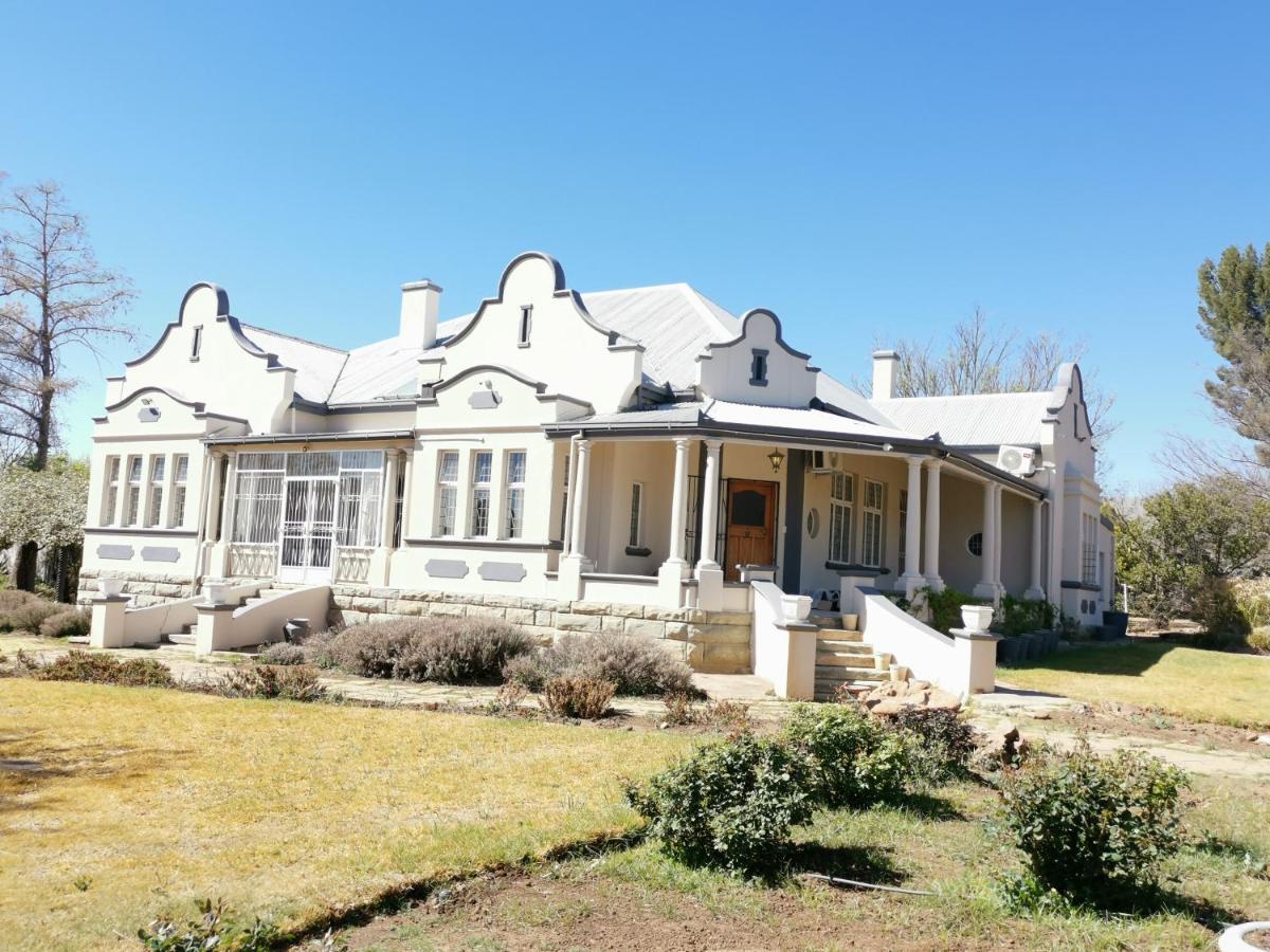 Lucolo Palace B&B Aliwal North Luaran gambar