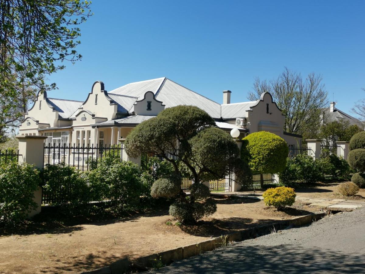 Lucolo Palace B&B Aliwal North Luaran gambar